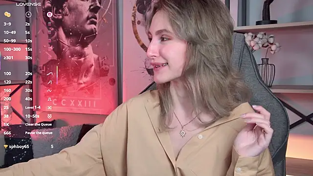 LuxRayi online show from October 8, 6:16 pm