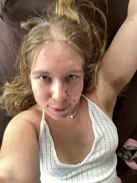 Snapshot of fluffy_bunnyxxx chatting on December 22, 6:39 am fluffy bunnyxxx online show from December 22, 6:39 am