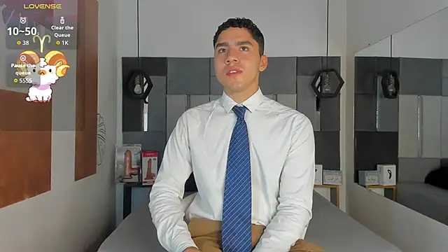 LiamNovak online show from November 25, 12:05 pm