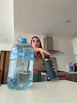 Snapshot of SophieRaily_ chatting on February 5, 8:46 pm SophieRaily online show from February 5, 8:46 pm