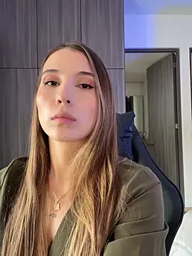 Snapshot of SophieRaily_ chatting on September 12, 9:04 pm SophieRaily online show from September 12, 9:04 pm