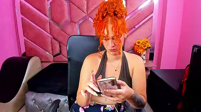 Snapshot of Nami_Curls chatting on March 12, 5:07 pm Nami Curls online show from March 12, 5:07 pm