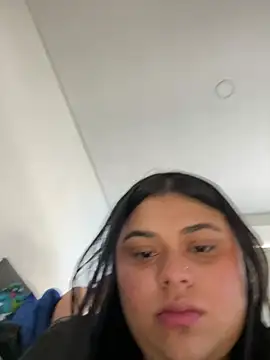 alissonfernandez  online show from February 7, 1:43 pm