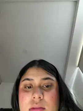 alissonfernandez  online show from February 16, 7:16 pm