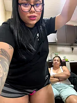 alissonfernandez  online show from October 4, 8:51 pm