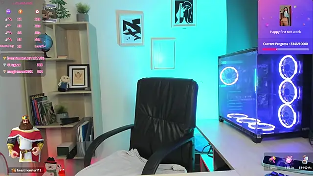 Snapshot of Sue_Wolls chatting on December 17, 2:11 pm Sue Wolls online show from December 17, 2:11 pm