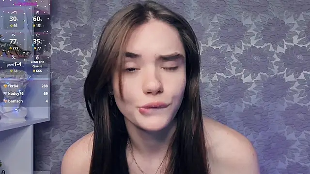 Snapshot of BlissDodd chatting on February 4, 9:31 pm BlissDodd online show from February 4, 9:31 pm