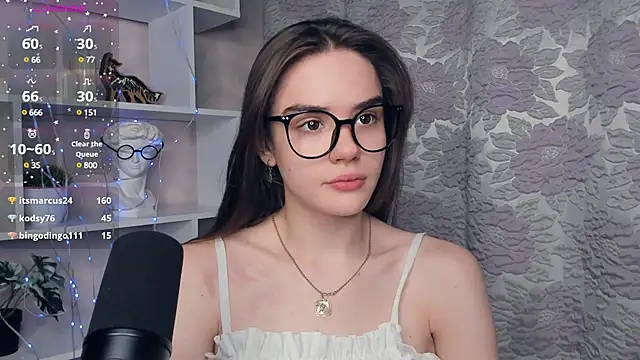 Snapshot of BlissDodd chatting on February 8, 12:38 am BlissDodd online show from February 8, 12:38 am