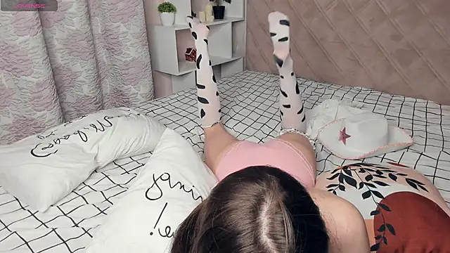 Snapshot of BlissDodd chatting on March 17, 9:34 pm BlissDodd online show from March 17, 9:34 pm