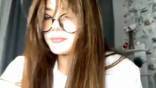 Snapshot of BlissDodd chatting on October 4, 6:39 pm BlissDodd online show from October 4, 6:39 pm