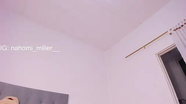 Snapshot of NAHOMI_MILLER chatting on January 12, 8:04 am NAHOMI MILLER online show from January 12, 8:04 am