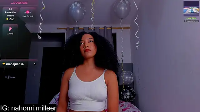 Snapshot of NAHOMI_MILLER chatting on March 21, 11:56 pm NAHOMI MILLER online show from March 21, 11:56 pm