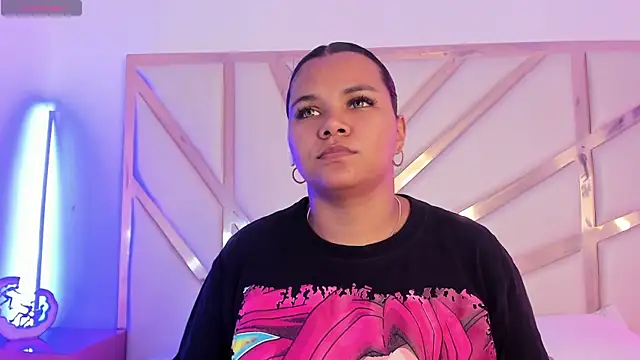 Carolina Evanss online show from November 18, 11:47 am