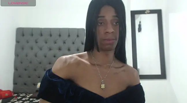 lucianadolll online show from March 16, 6:55 pm