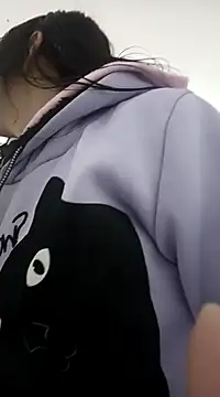 Snapshot of dholcee chatting on December 18, 11:02 am dholcee online show from December 18, 11:02 am