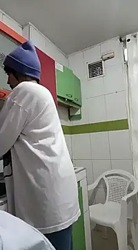 Snapshot of dholcee chatting on December 20, 11:10 am dholcee online show from December 20, 11:10 am