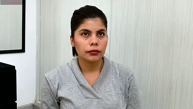 cutehanna1 online show from December 1, 8:14 pm