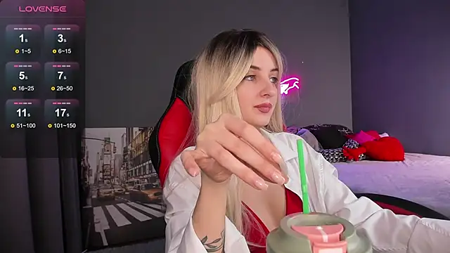 Snapshot of Katty_Lights chatting on February 22, 8:42 pm Katty Lights online show from February 22, 8:42 pm