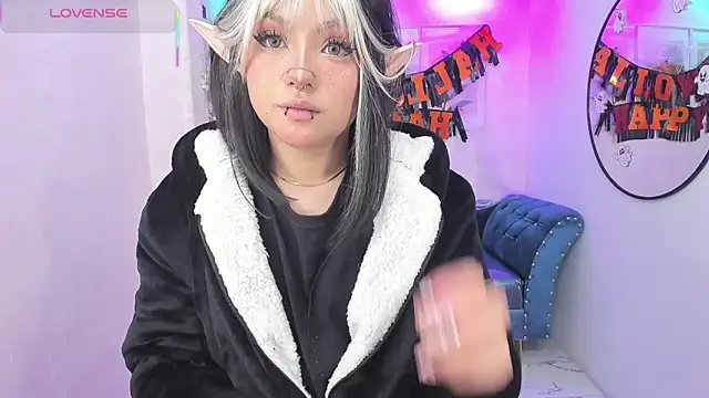 Theia moon online show from November 1, 1:24 pm