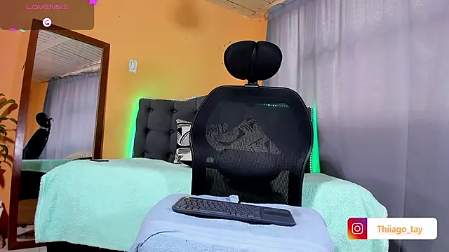 Thhiago tay online show from March 14, 2:19 pm