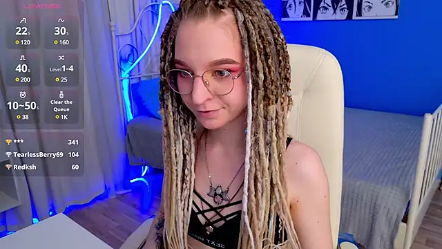 VioletShine online show from February 26, 5:50 pm