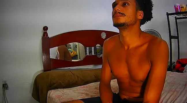 SkinnyLatinMan online show from February 17, 3:31 pm