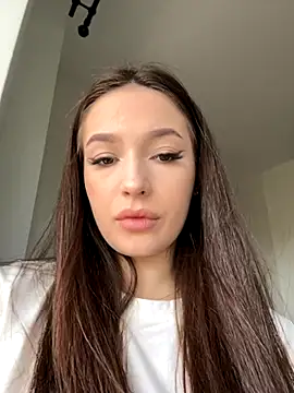 Snapshot of VixenAmour chatting on October 1, 6:08 am VixenAmour online show from October 1, 6:08 am