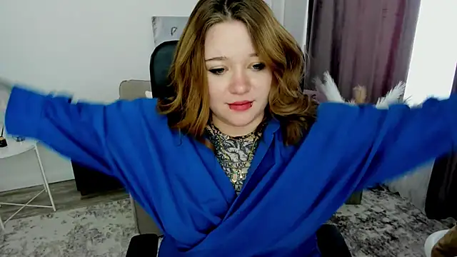 MoonLghte online show from February 8, 6:43 am