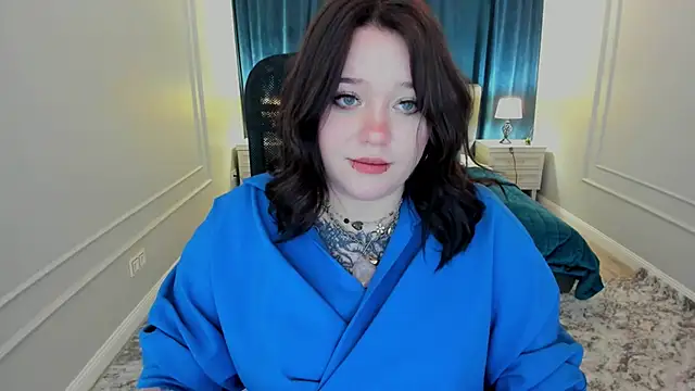 MoonLghte online show from March 5, 8:00 pm