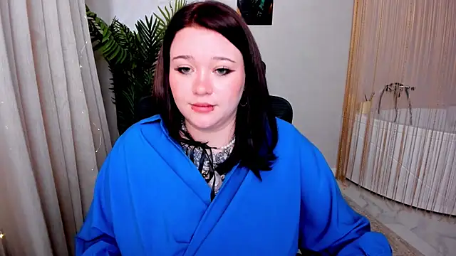 MoonLghte online show from March 18, 6:48 pm