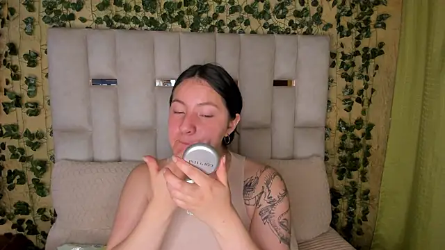 jenifer  power10 online show from January 24, 12:10 pm