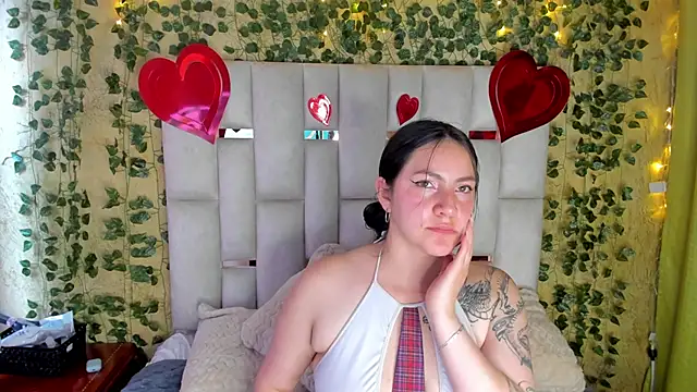 jenifer  power10 online show from February 20, 6:02 pm