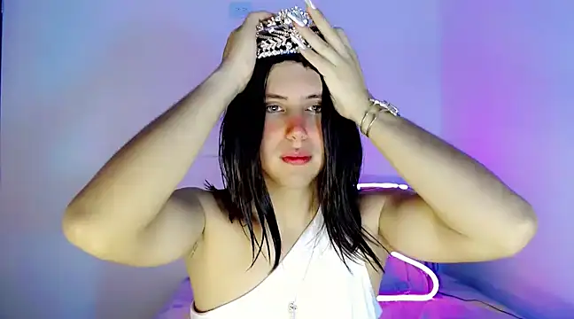 Snapshot of Oxana-Novikov chatting on December 12, 8:21 pm Oxana-Novikov online show from December 12, 8:21 pm