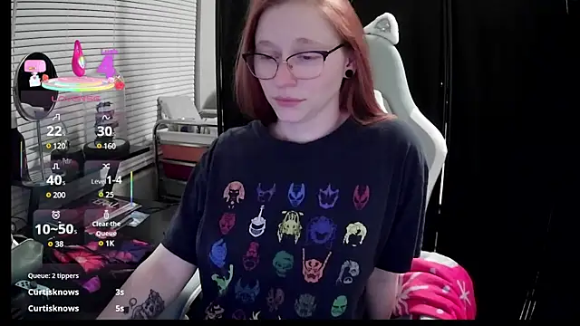 Snapshot of LilyFoxxx chatting on March 3, 4:36 am LilyFoxxx online show from March 3, 4:36 am