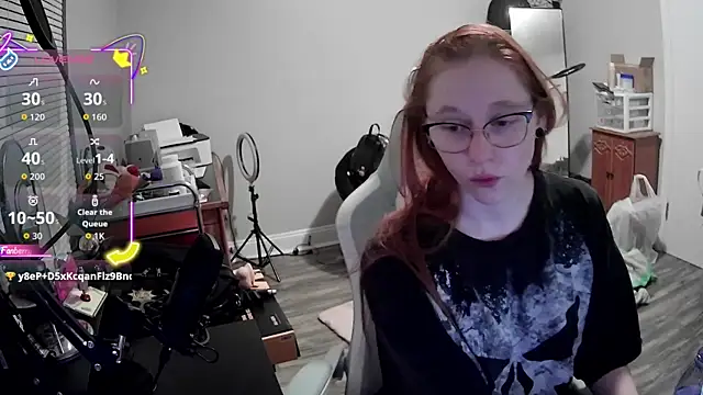 Snapshot of LilyFoxxx chatting on October 3, 3:25 am LilyFoxxx online show from October 3, 3:25 am