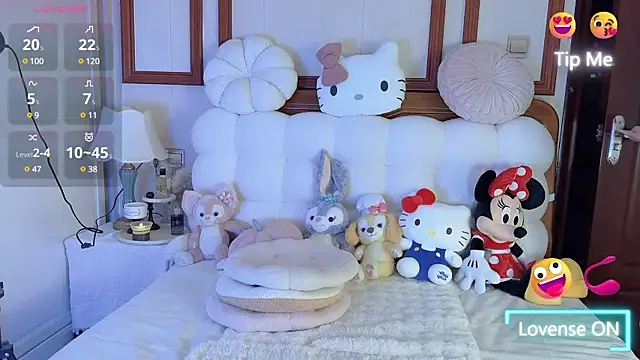 Unique-yiyi online show from January 19, 6:21 pm