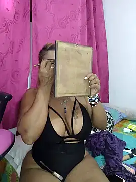 milf venus online show from December 27, 7:46 pm