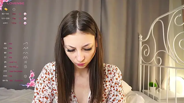 TayteHeston online show from February 8, 8:31 am