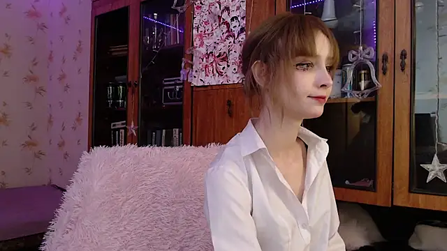 cloudgirrl online show from January 30, 9:47 pm