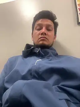 Snapshot of Frankule chatting on December 11, 1:17 pm Frankule online show from December 11, 1:17 pm