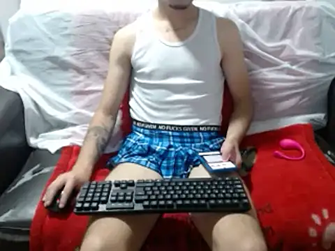 MarceloMilk online show from January 20, 2:36 pm