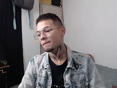 MarceloMilk online show from September 13, 3:06 am