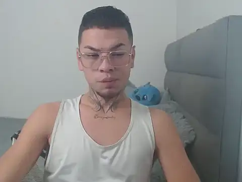 MarceloMilk online show from September 15, 1:44 pm