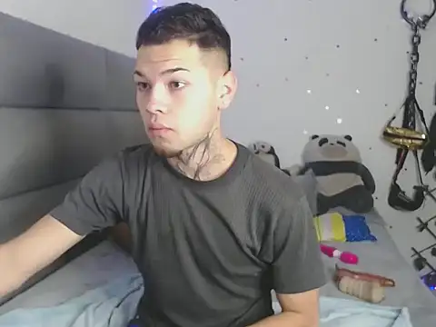 MarceloMilk online show from October 22, 5:30 am