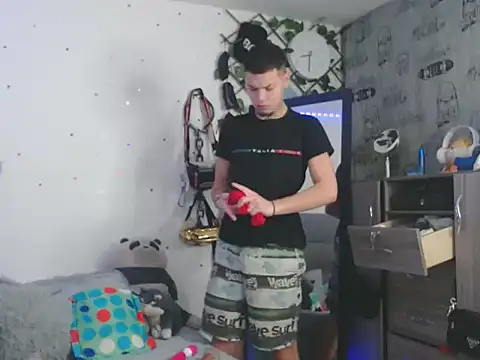 MarceloMilk online show from October 24, 1:35 am