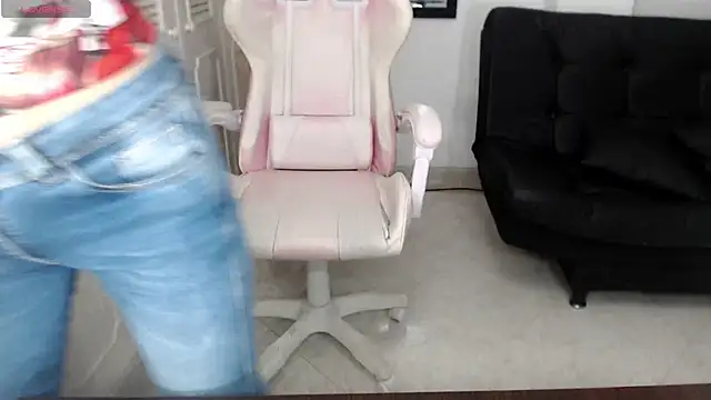 ariana crazzy online show from January 15, 3:11 am