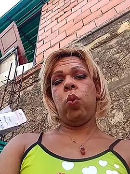 blondebitchlitle online show from September 28, 6:57 pm