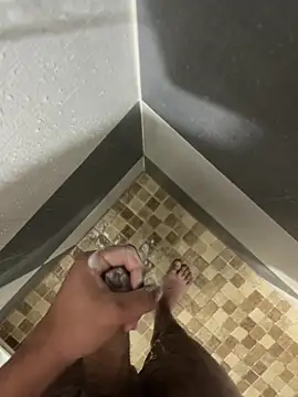 Snapshot of mylovetr1 chatting on February 13, 4:43 am mylovetr1 online show from February 13, 4:43 am