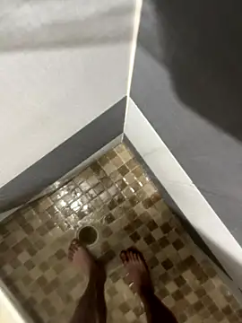 Snapshot of mylovetr1 chatting on November 10, 1:15 am mylovetr1 online show from November 10, 1:15 am