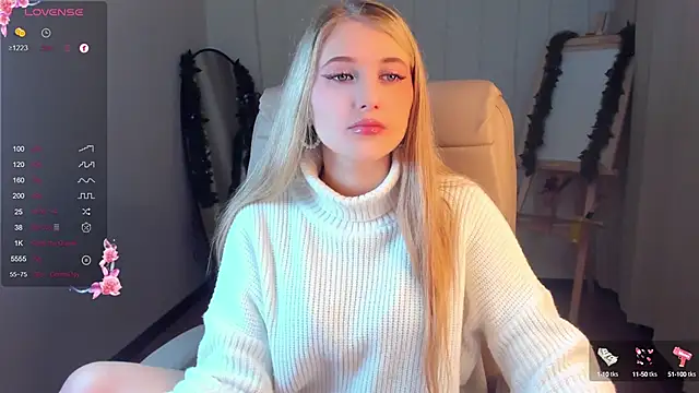 Evacadooo online show from December 15, 2:41 am